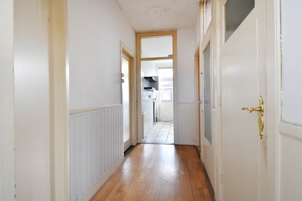 Medium property photo - Van den Berghstraat 6A, 2522 ZP Den Haag